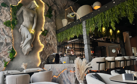 Арендовать Просторный двухуровневый зал для мероприятий