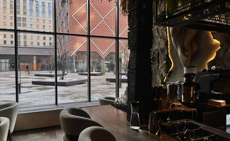 Арендовать Просторный двухуровневый зал для мероприятий