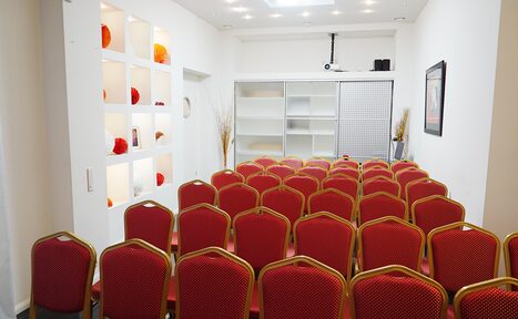 Арендовать Уютный конференц-зал с отдельным входом