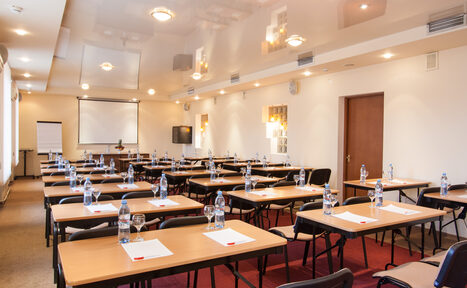 Арендовать Отель Октябрьская