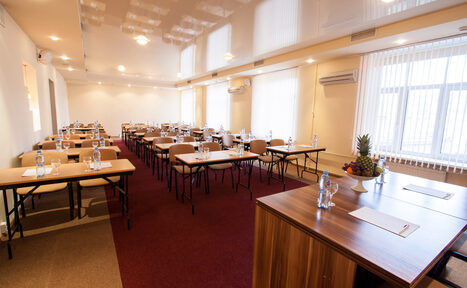 Арендовать Отель Октябрьская