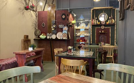 Арендовать Уютное помещение с винтажной мебелью