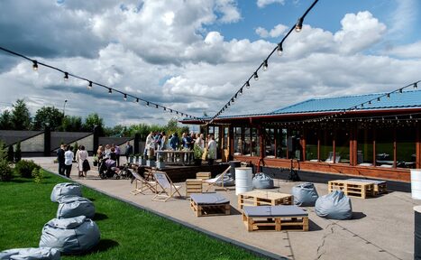 Арендовать Rock Veranda