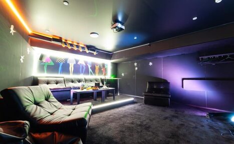 Арендовать Лофт Friends Hall Харизма Hall №2