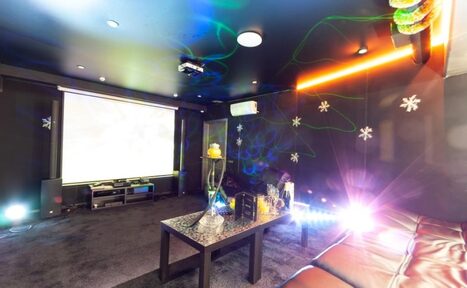 Арендовать Лофт Friends Hall Харизма Hall №2