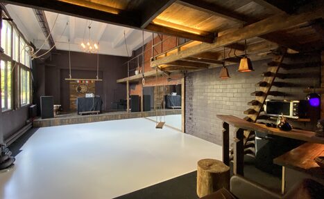 Арендовать Лес. Театральный лофт для креативных событий