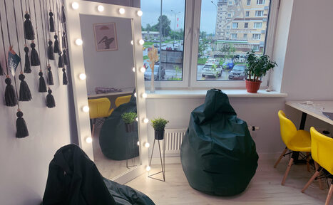 Арендовать Y. ma Loft (Y. ma Лофт). Большой светлый зал с зонированием