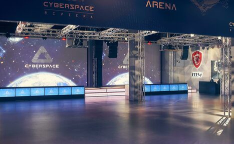 Арендовать Современный зал с концертным оборудованием