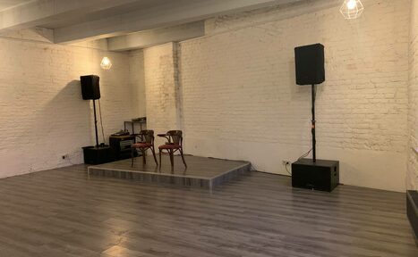 Арендовать Красая Баронесса Стилизованный лофт на набережной