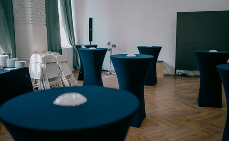 Арендовать Forrader Studio. Зал в светлых тонах