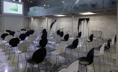 Арендовать Белый лофт с галереей-балконом и верандой