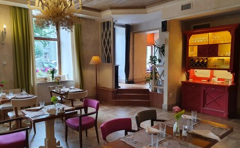 Арендовать Romeo's Restaurant (Ромео'с Ресторан). Банкетный лофт