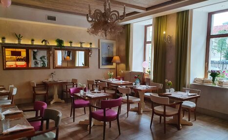 Арендовать Romeo's Restaurant (Ромео'с Ресторан). Банкетный лофт