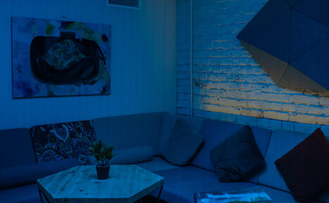 Арендовать Уютное lounge-пространство с караоке