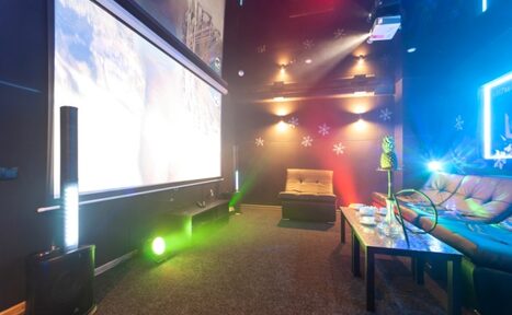 Арендовать Friends Hall Харизма - Hall №6