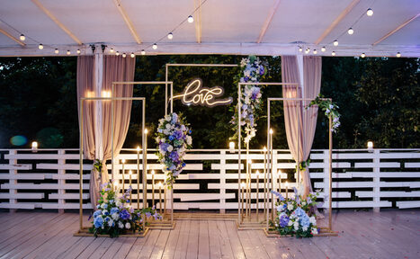 Арендовать DISTRICT27 Открытая веранда в парке