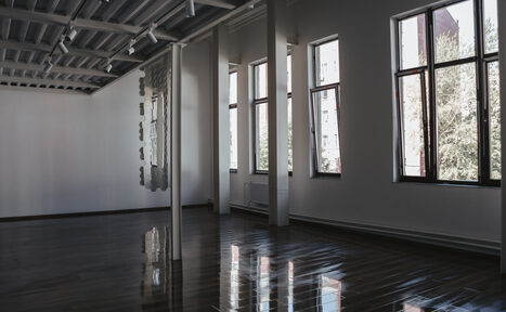 Арендовать Лофт в серых тонах