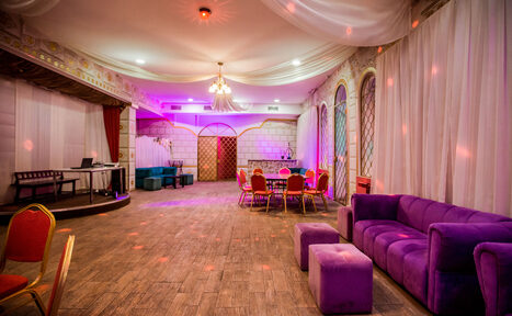 Арендовать Стильный лофт для банкетов и вечеринок