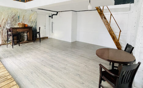 Арендовать Poire Двухэтажный арт-лофт с панорамными окнами 