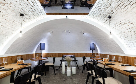 Арендовать Белый лофт в центре Москвы