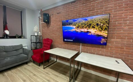 Арендовать Лофт-кухня с островком для детских событий