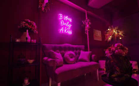 Арендовать Лофт в лавандовом цвете 