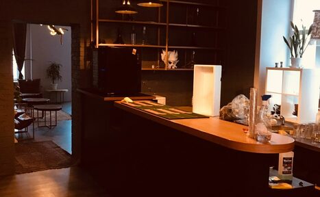 Арендовать Лофт с балконом в центре СПб