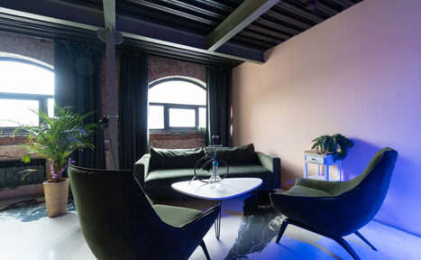 Арендовать Стилизованный двухэтажный лофт