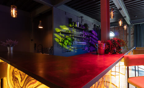 Арендовать Стилизованный двухэтажный лофт