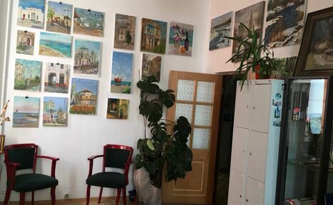 Арендовать Помещение стилизованное картинами в центре Москвы