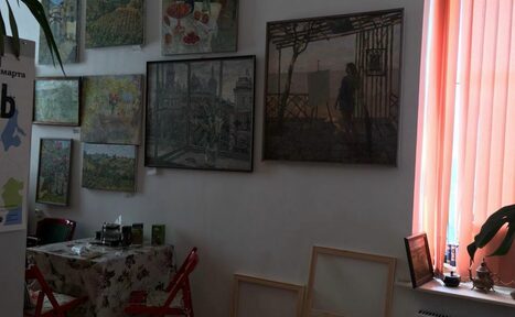 Арендовать Помещение стилизованное картинами в центре Москвы