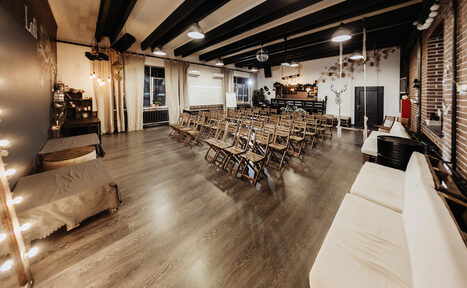 Арендовать Rii Lee Loft. Лофт для деловых мероприятий 