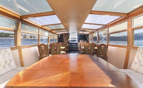 Арендовать Комфортабельный теплоход