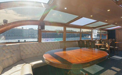 Арендовать Комфортабельный теплоход