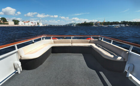 Арендовать Комфортабельный теплоход