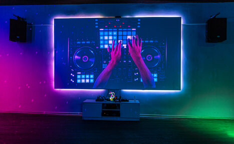 Арендовать Rubin. Зал Disco Party с диско-шаром