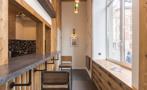 Арендовать Светлый лофт с большими окнами