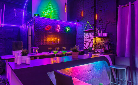 Арендовать Loftblackout. Эксклюзивный черный лофт с летней террасой