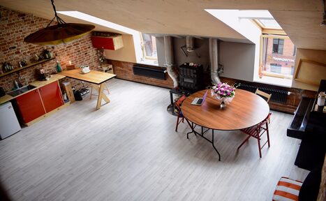 Арендовать Citrus Space Лофт-мансарда с камином