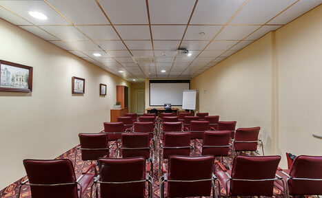 Арендовать Клуб Отель Корона