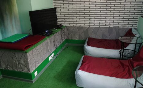 Арендовать Лофт с пуфами на Спортивной