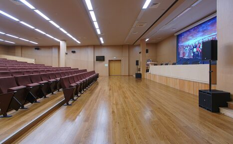 Арендовать "Атриум"