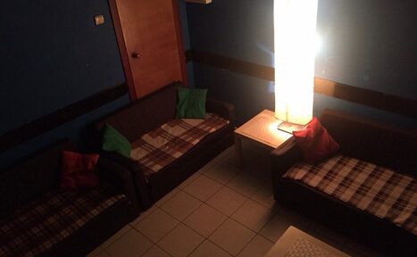 Арендовать Мини-лофт с диванчиками