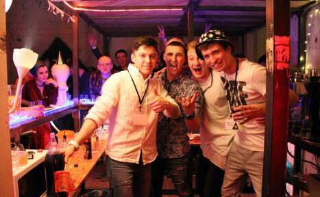 Арендовать Mazel Tov Studio Двухэтажный лофт-бар