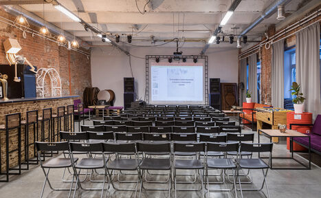 Арендовать Loft Com.nata.Тренинговый лофт со сценой