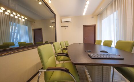 Арендовать Переговорная с зеркалом Газелла 