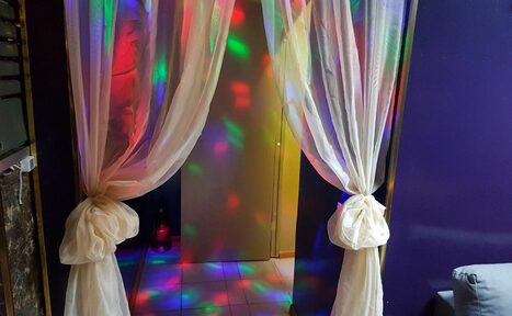 Арендовать Зеркальный лофт с барной стойкой