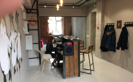 Арендовать Лофт-аудитории для репетиторов иностранных языков.