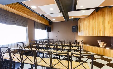 Арендовать StolOFFka Дизайнерский конференц-зал