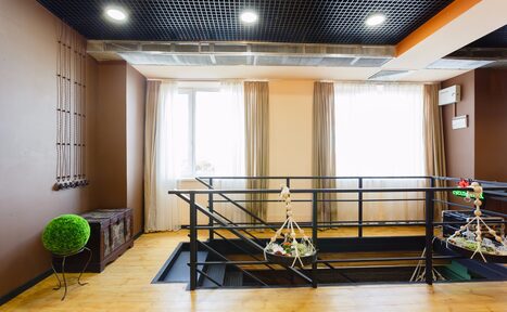 Арендовать StolOFFka Дизайнерский конференц-зал